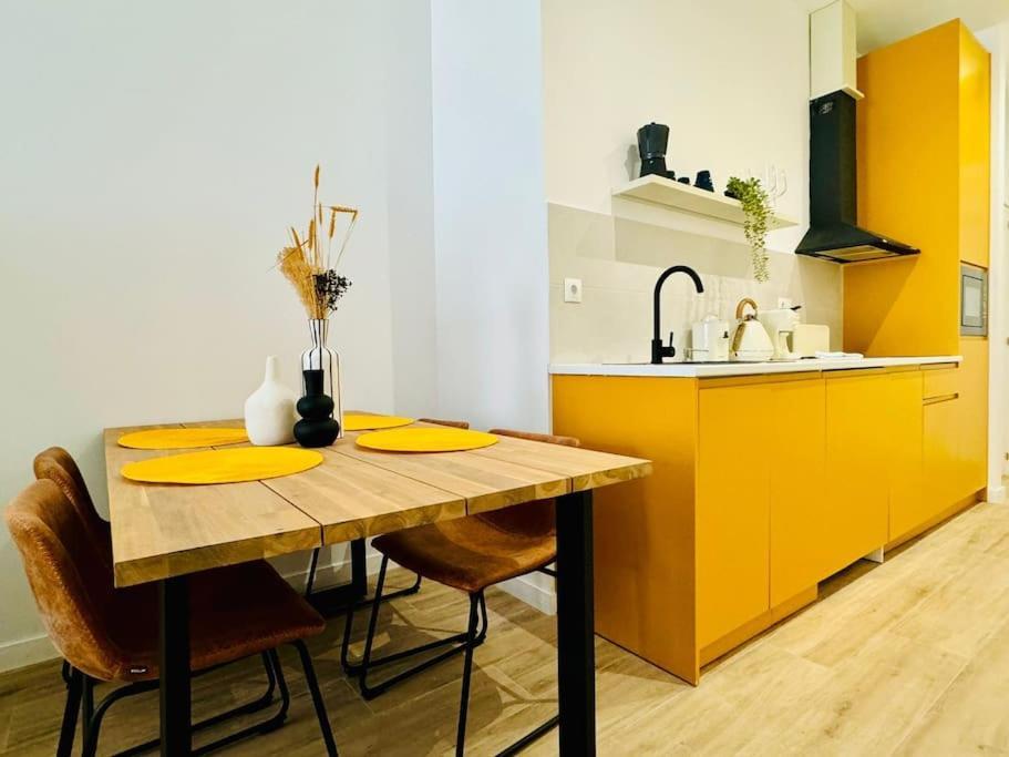 New Industrial Design Flat In Russafa Soho Apartment Valencia Bagian luar foto